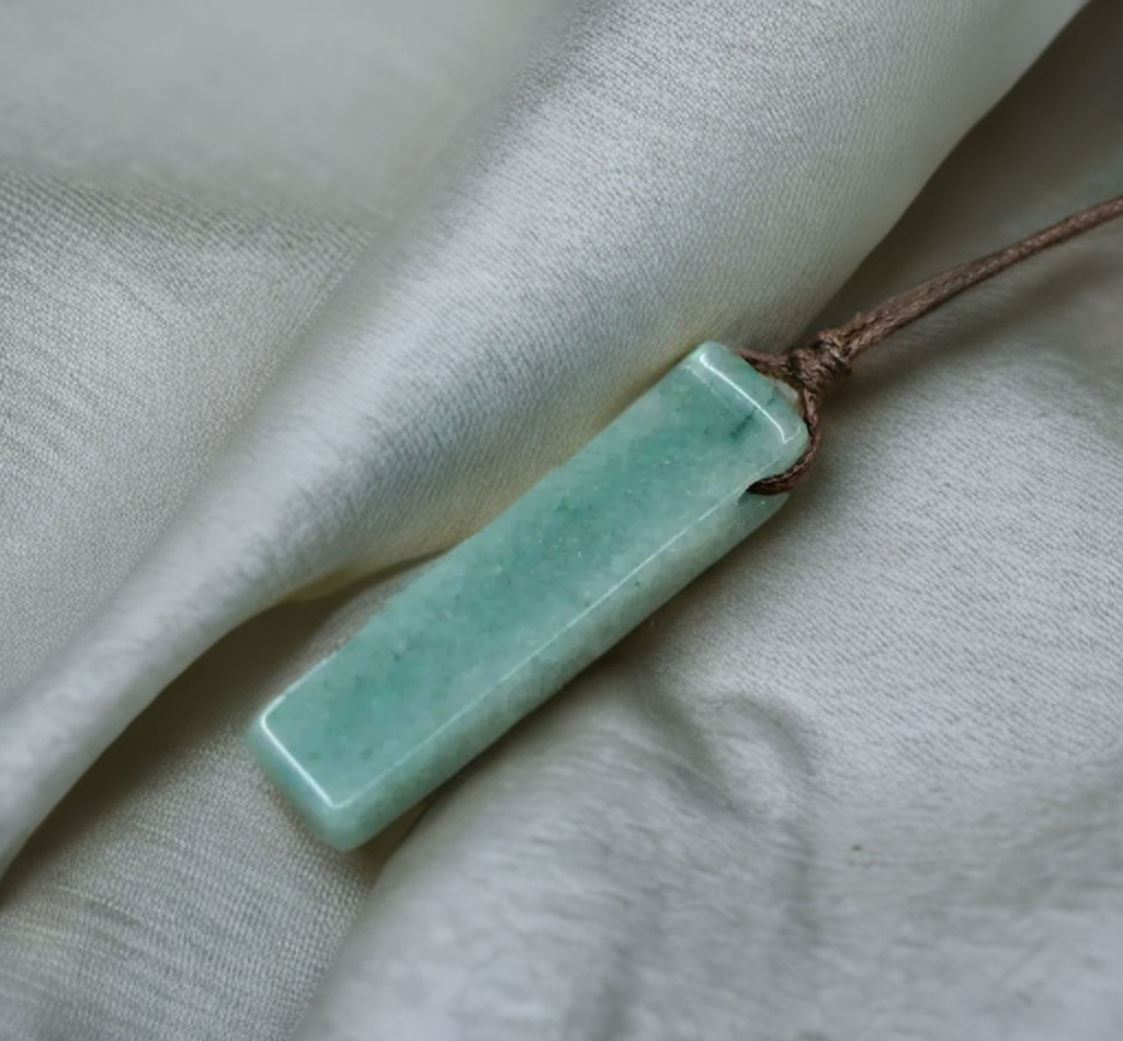 GREEN JADE PENDANT