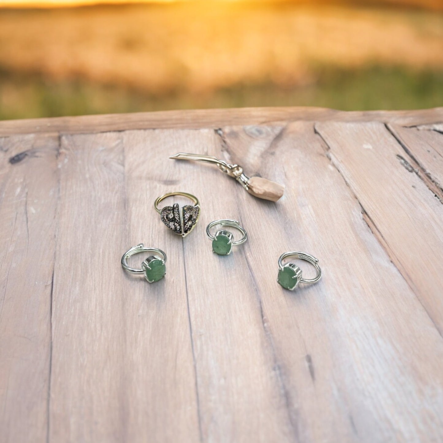 GREEN AVENTURINE DIAMOND CUT RING