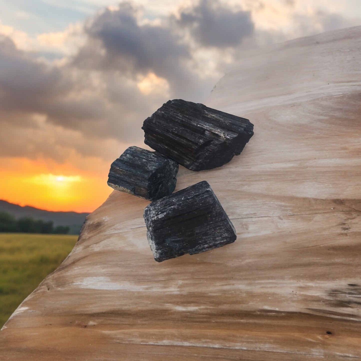 BLACK TOURMALINE RAW STONE