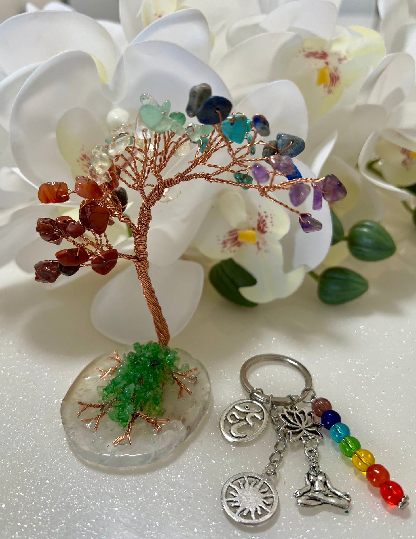 SEVEN CHAKRA TREE WITH KEYCHAIN