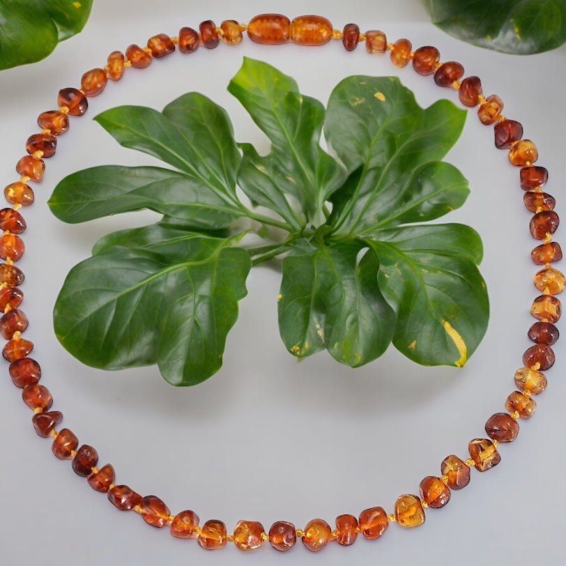 AMBER TEETHING NECKLACE